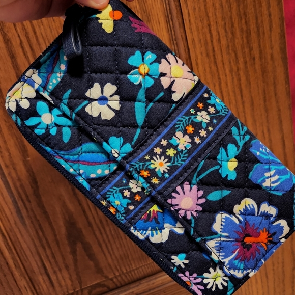 New Vera bradley wallet - Picture 2 of 3